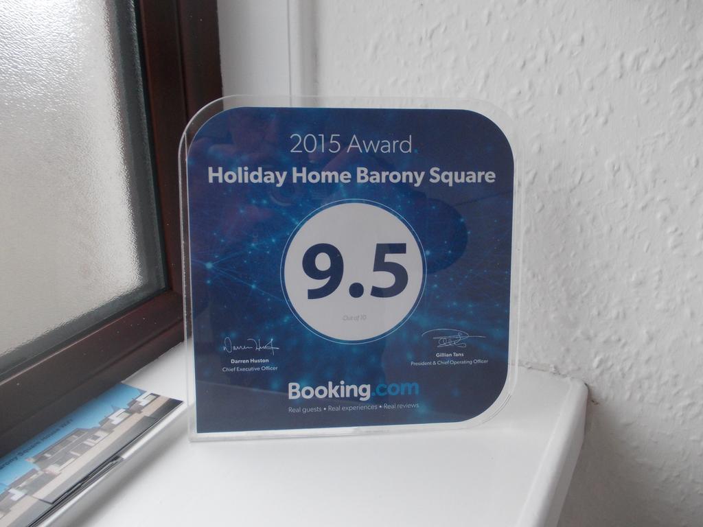 Holiday Home Barony Square Сторноуей Екстериор снимка